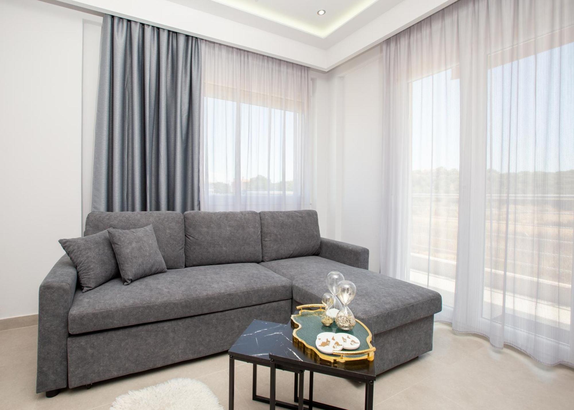 Marane Luxury Suites نيا موذانيا المظهر الخارجي الصورة